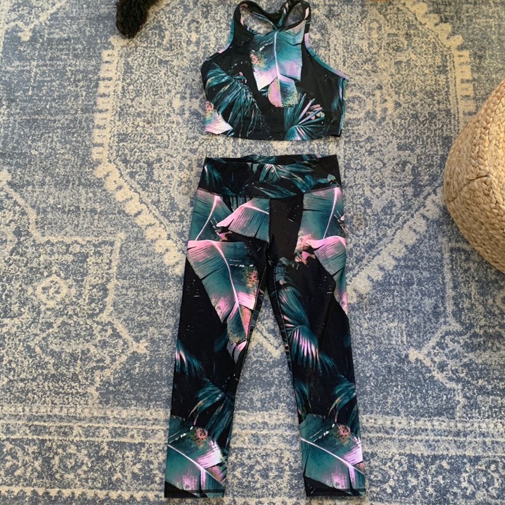 Fabletics Tropical Print Set Size Xs - image 1